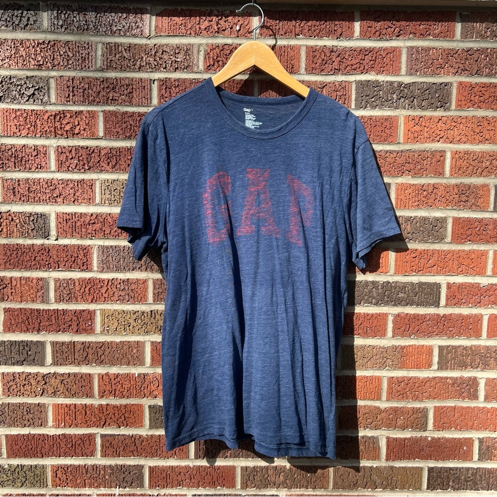 GAP Marled Dark Blue and Red GAP Graphic Logo Short Sleeve Tee Shirt